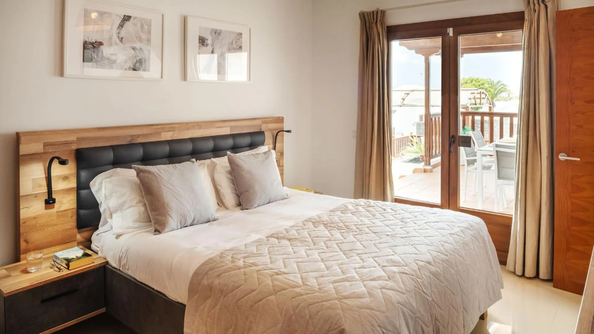 Villa 61 Playablanca Lanzarote Pool Spa Playa Blanca  Espanha
